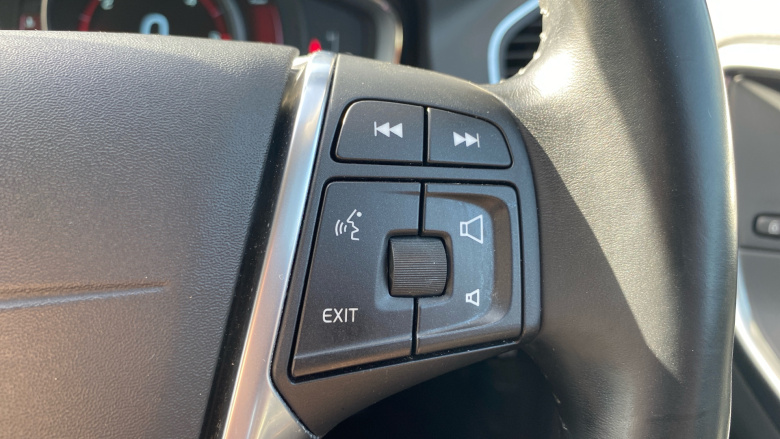 Volvo Xc60 D4 [181] SE Lux Nav 5dr Diesel Estate